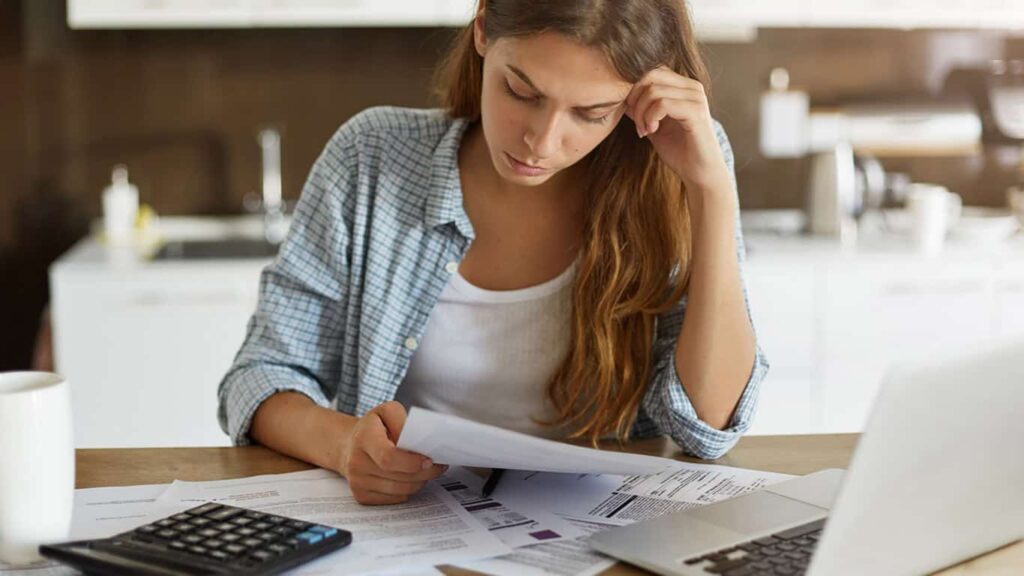 7 Señales de advertencia de que tiene un problema de deudas